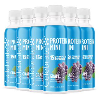 Több üveg Celebrate Protein Mini Grape ízesítéssel fehér háttéren